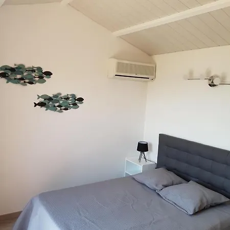 Ferienhaus Mini A Santa Giulia, A 5 Minutes A Pied Des Plages Porto-Vecchio (Corsica)